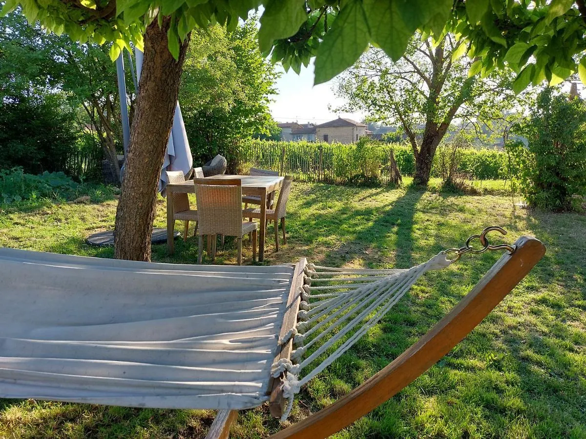 Songes De Vigne Bed and Breakfast Bagnols  Bagnols (Rhone)